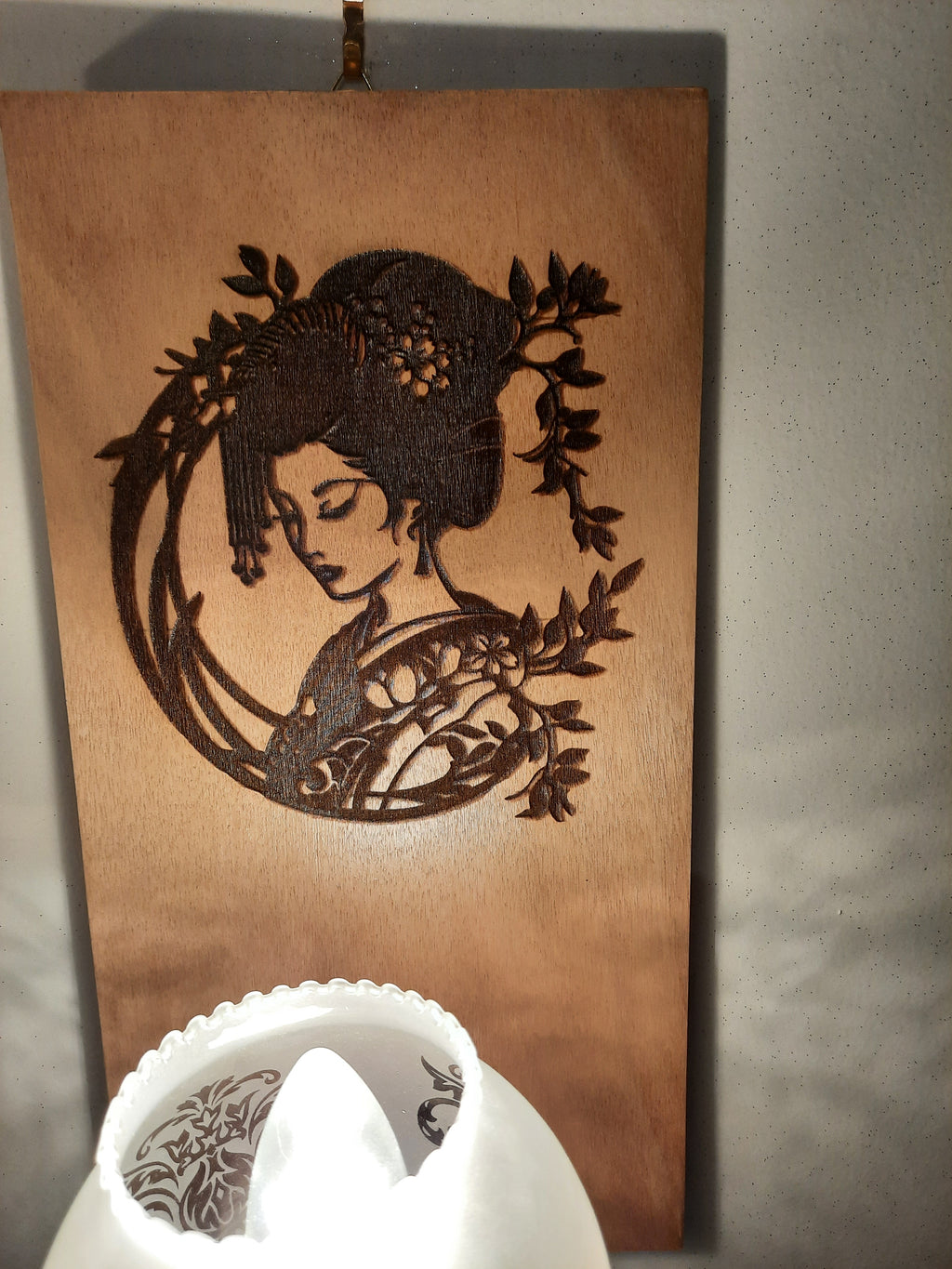 Applique avec support en bois