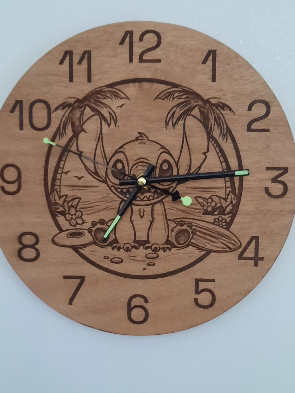Pendule STICH en bois