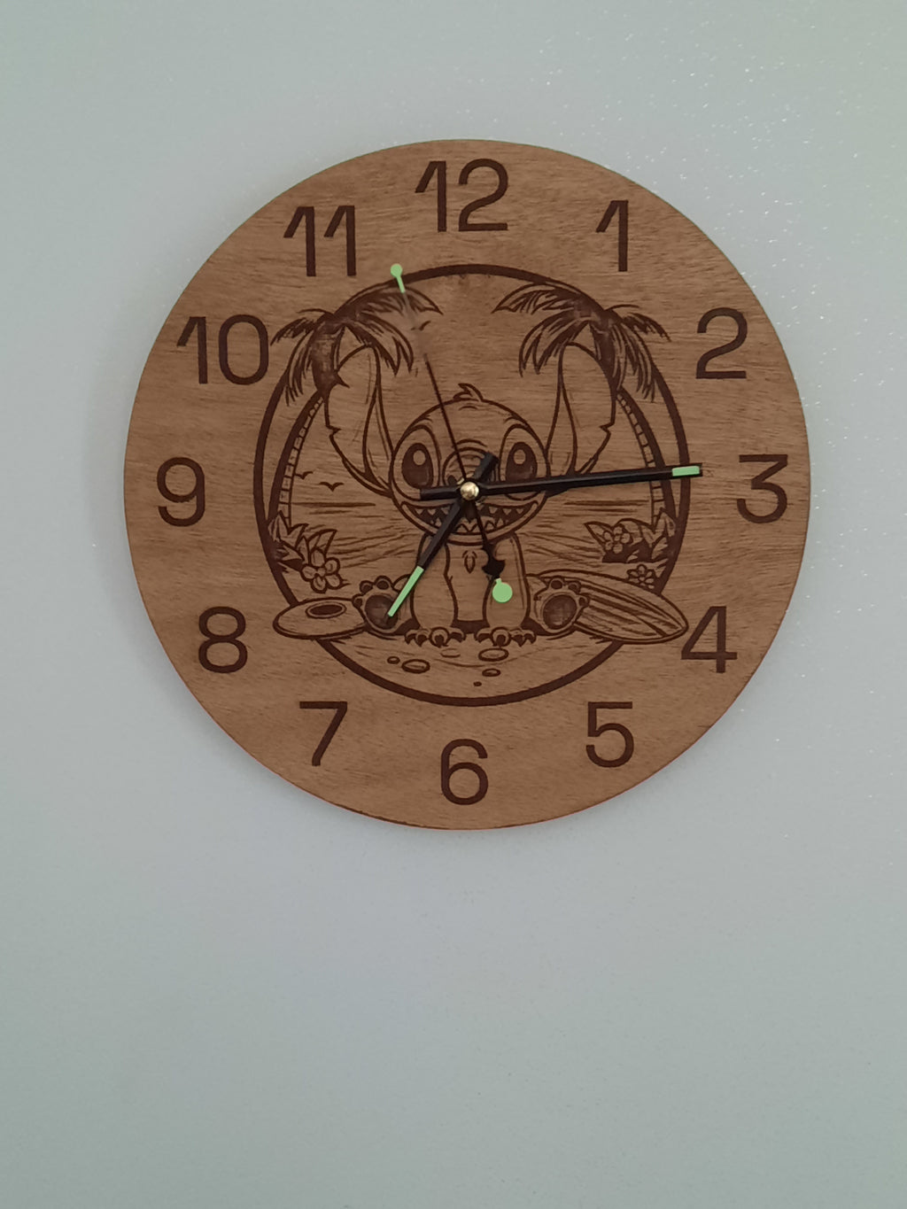 Pendule STICH en bois