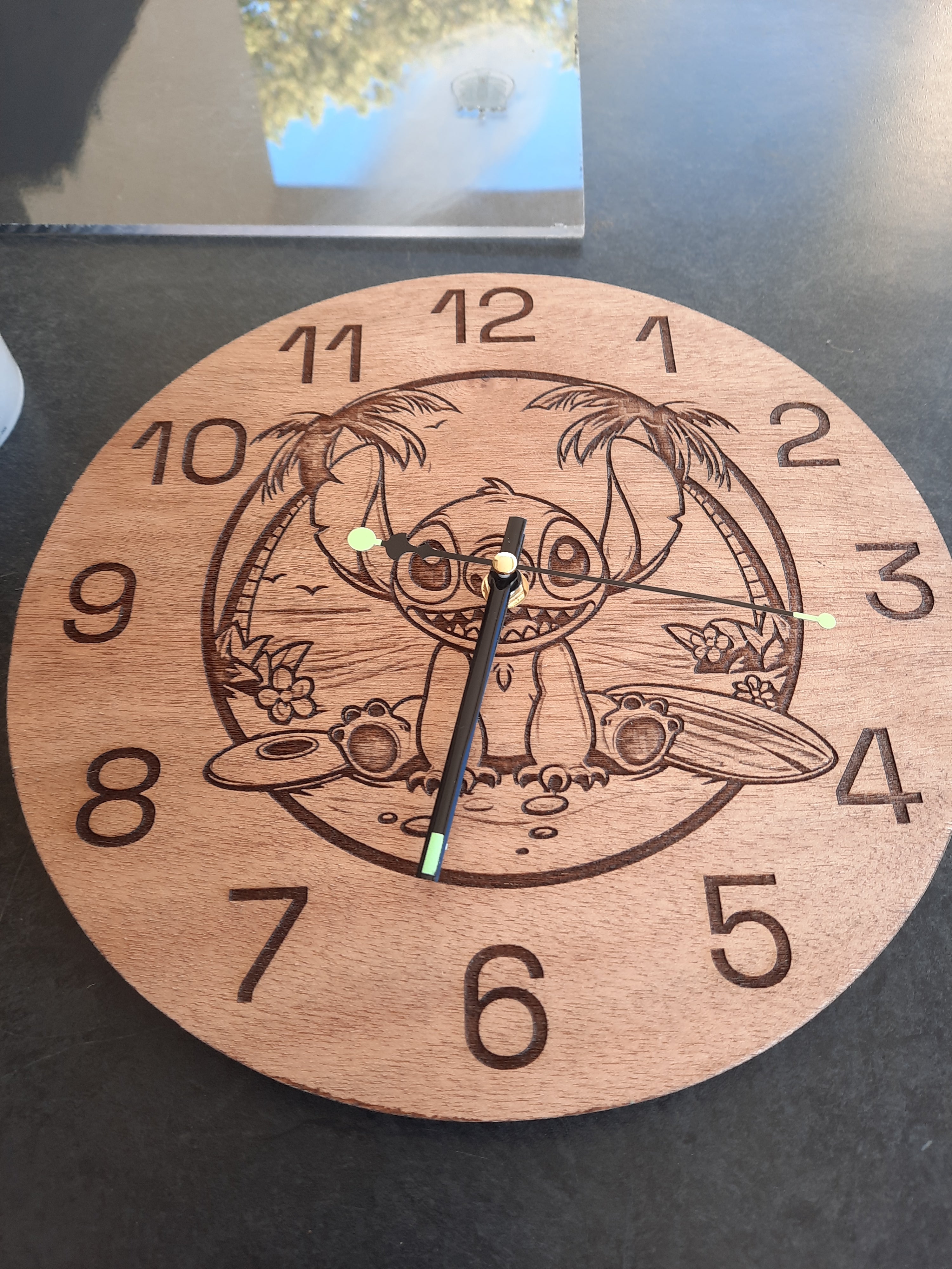 Pendule STICH en bois