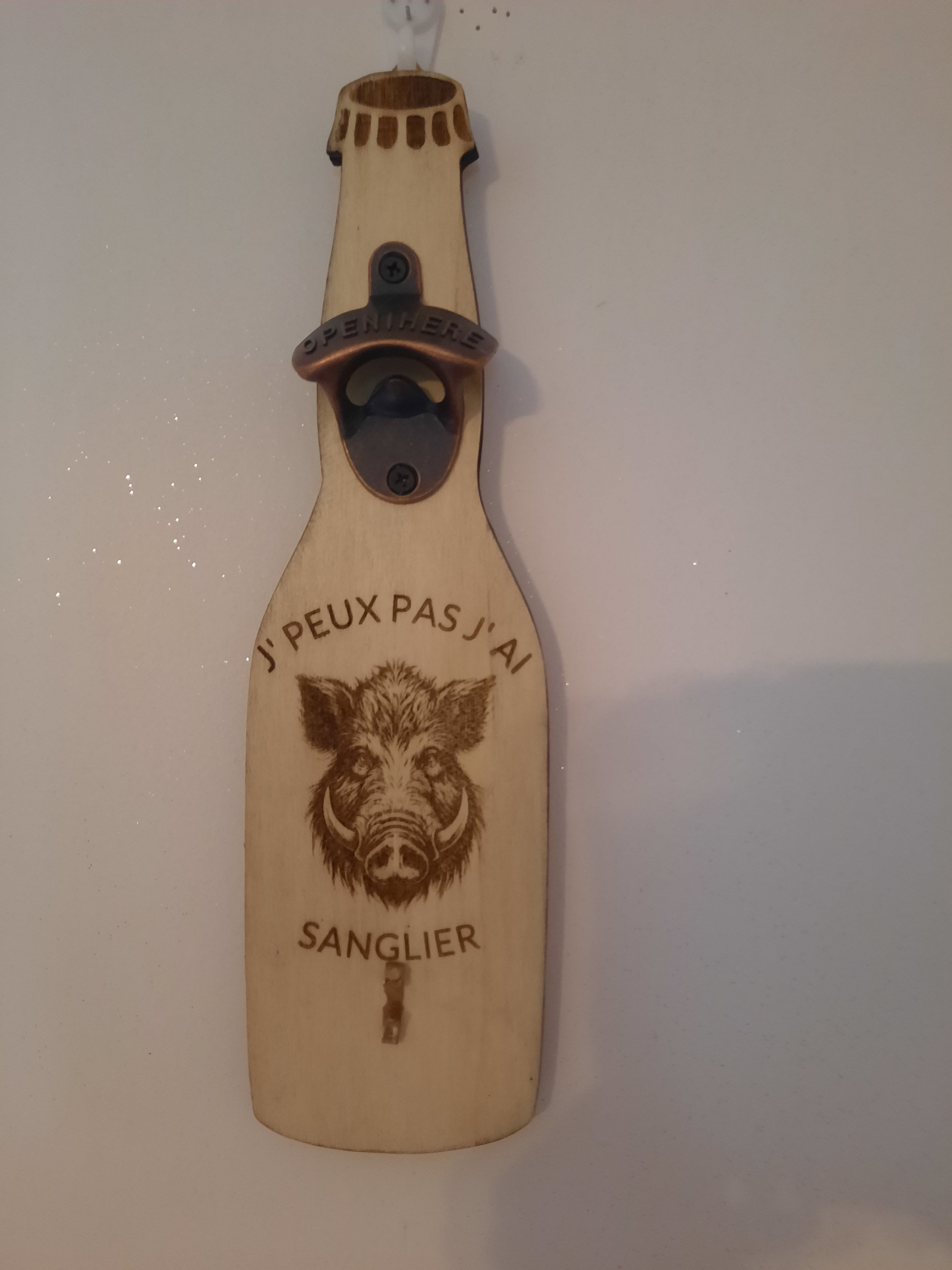 décapsuleur en bois