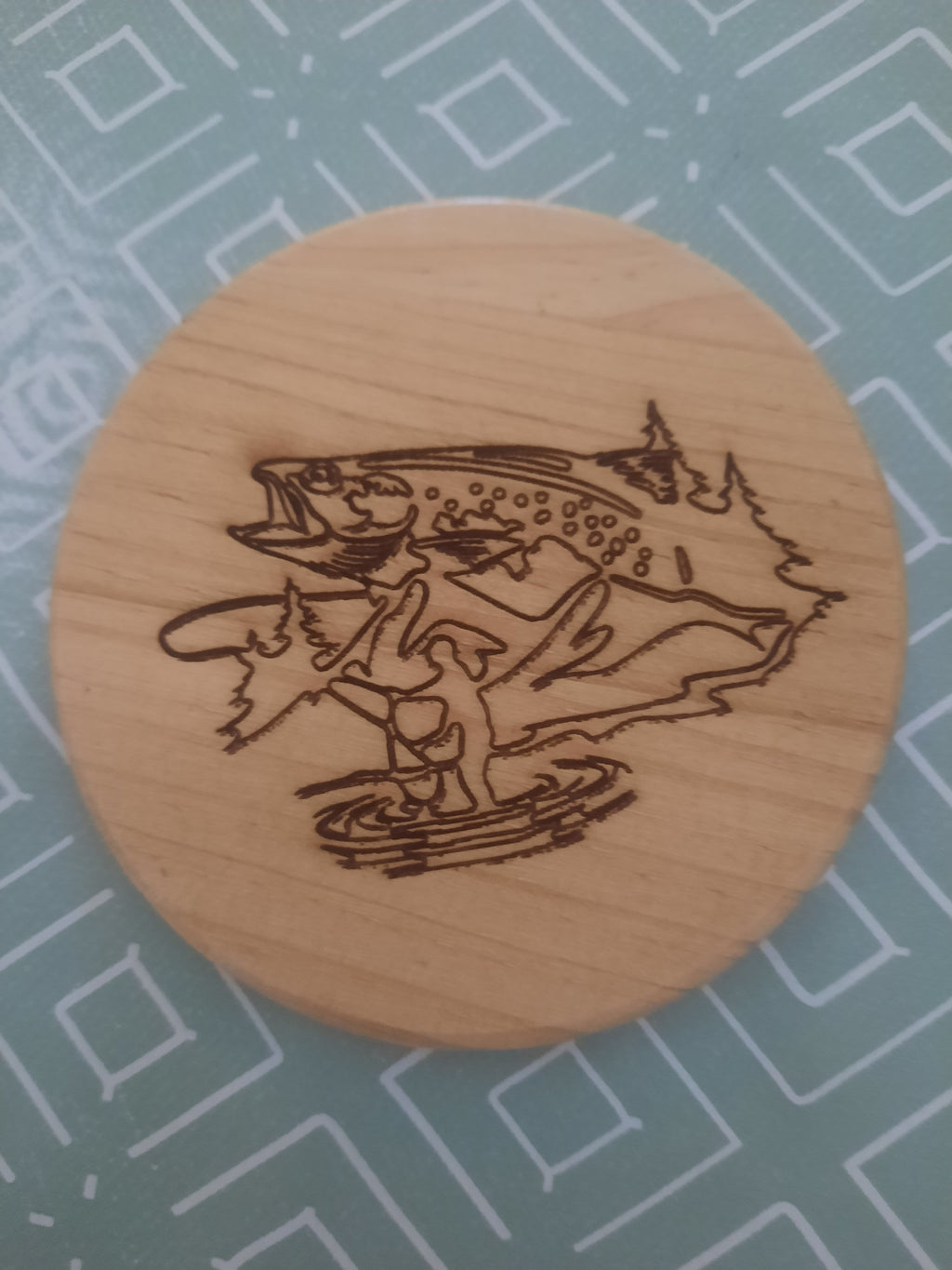 Sous verres en bois gravé