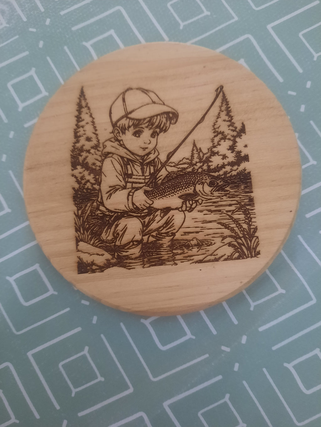 Sous verres en bois gravé