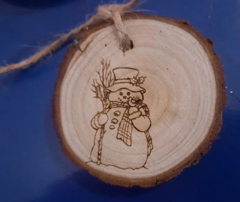 Décoration de noel en rondin de bois