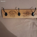 portes manteaux en bois gravé sur le thème de STITCH
